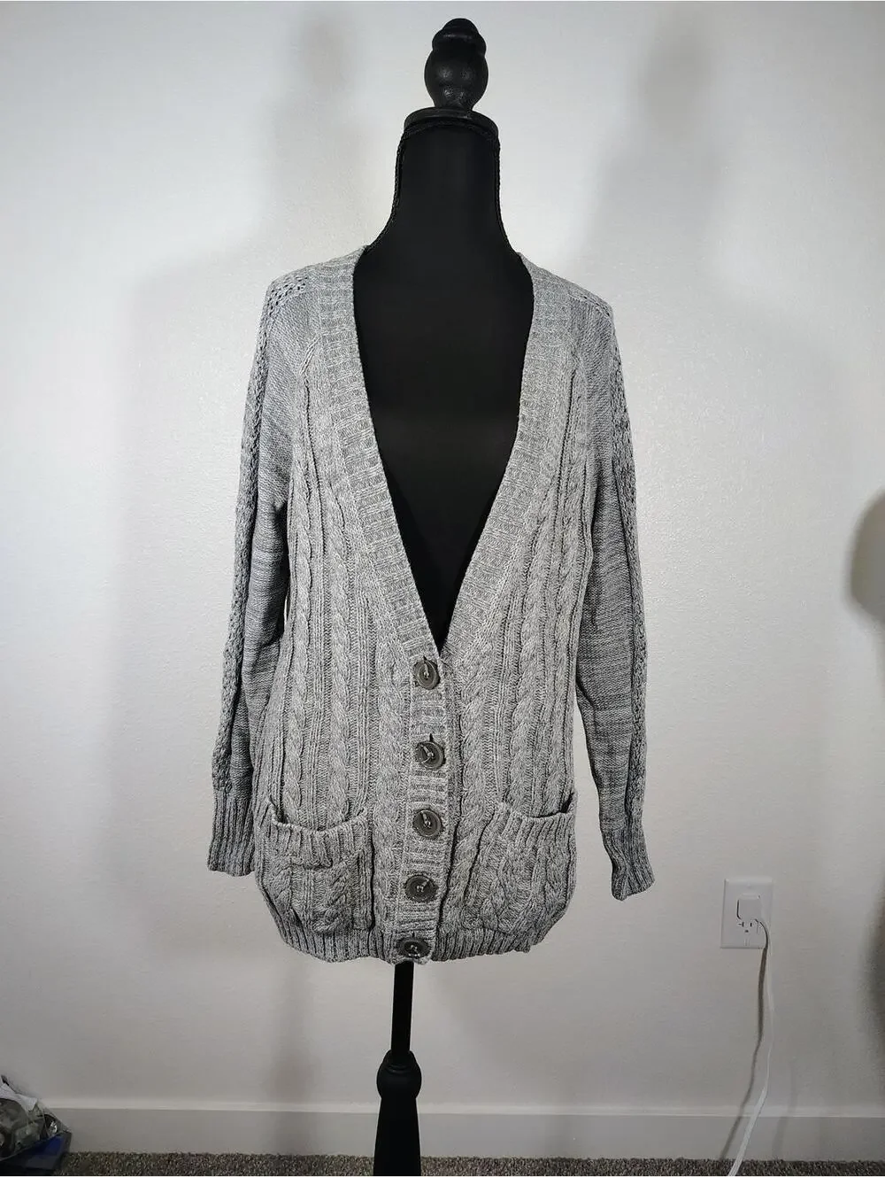 Victoria's Secret Women Sweater Cardigan Gray Pockets CableK
